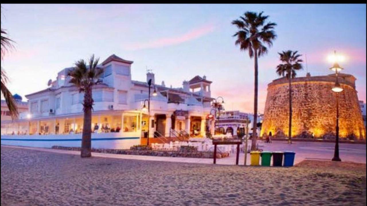 Mi Capricho A16 Beachfront Apartment Sitio de Calahonda Buitenkant foto