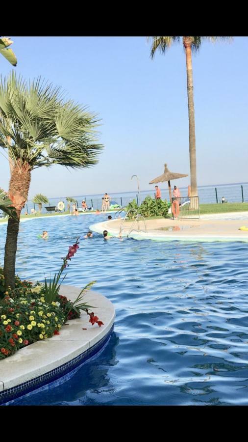 Mi Capricho A16 Beachfront Apartment Sitio de Calahonda Buitenkant foto