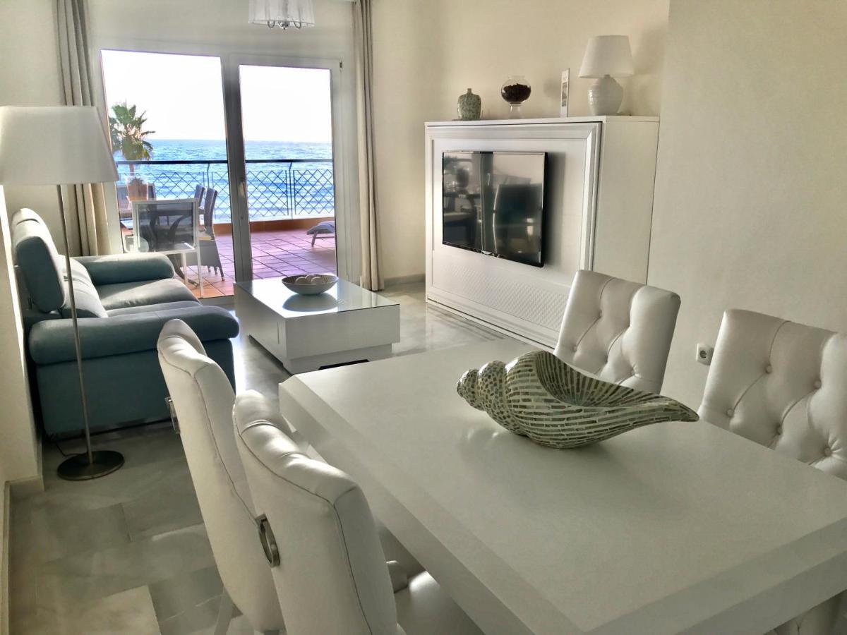 Mi Capricho A16 Beachfront Apartment Sitio de Calahonda Buitenkant foto